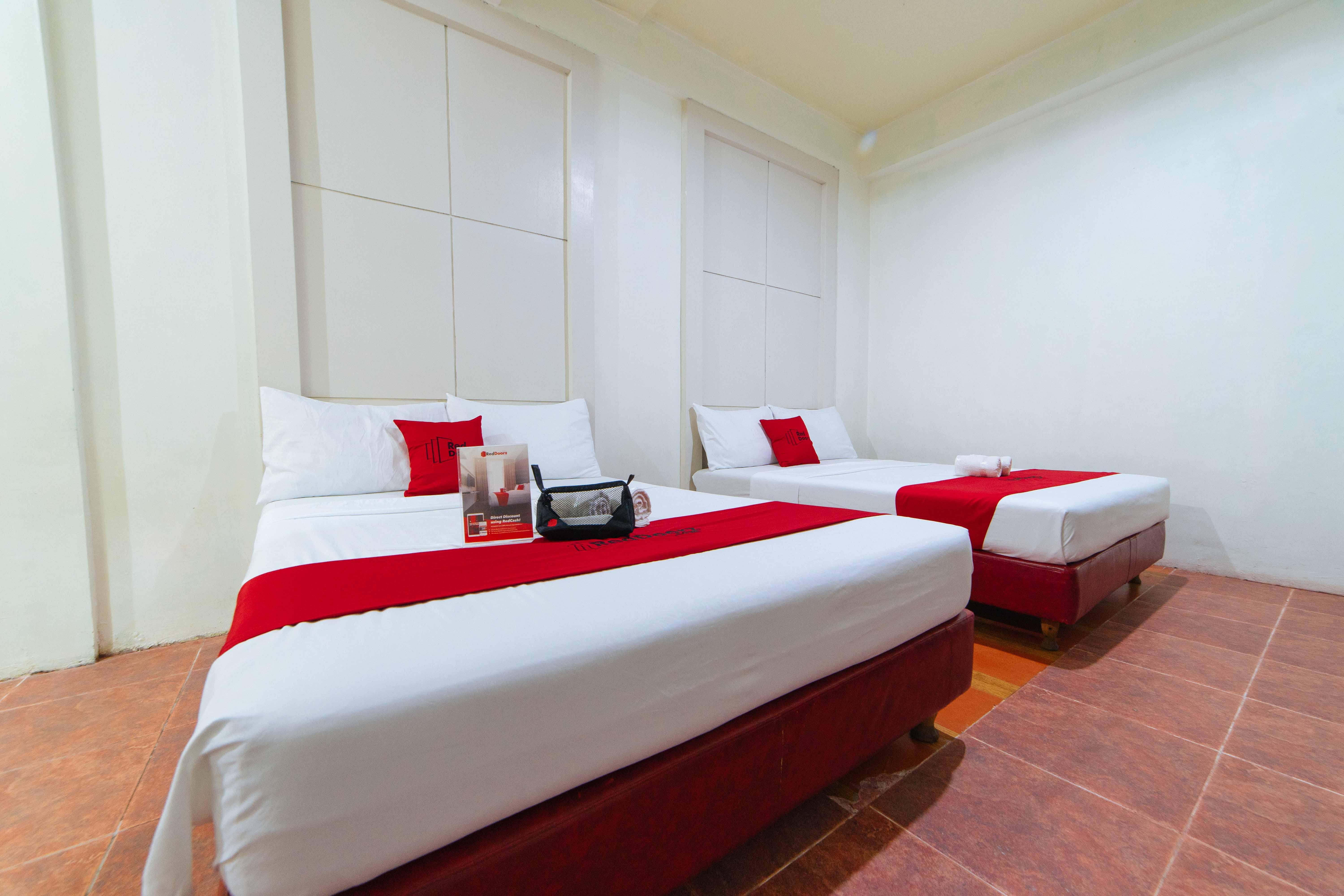 Reddoorz Near Walking Street Angeles City Luaran gambar
