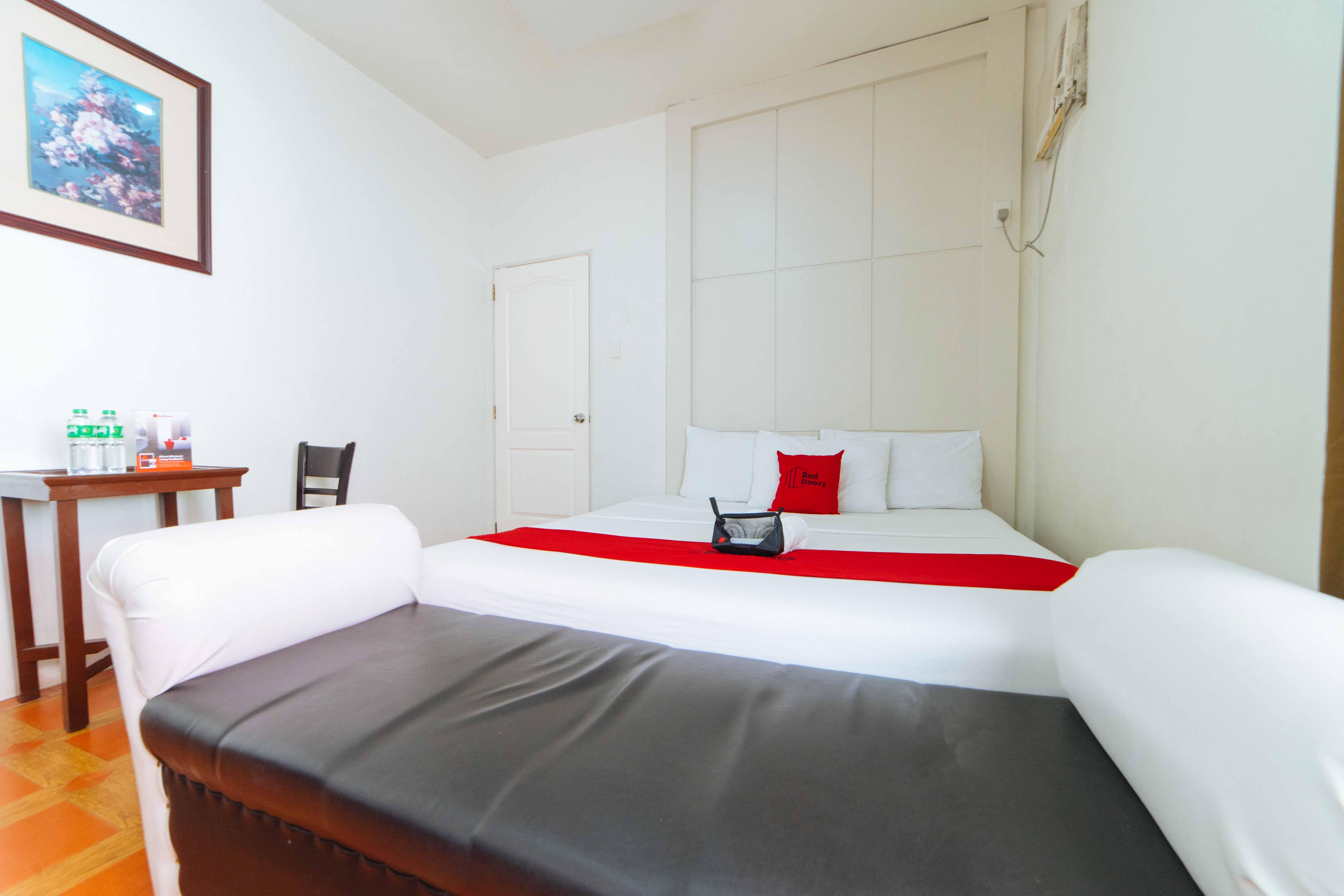 Reddoorz Near Walking Street Angeles City Luaran gambar