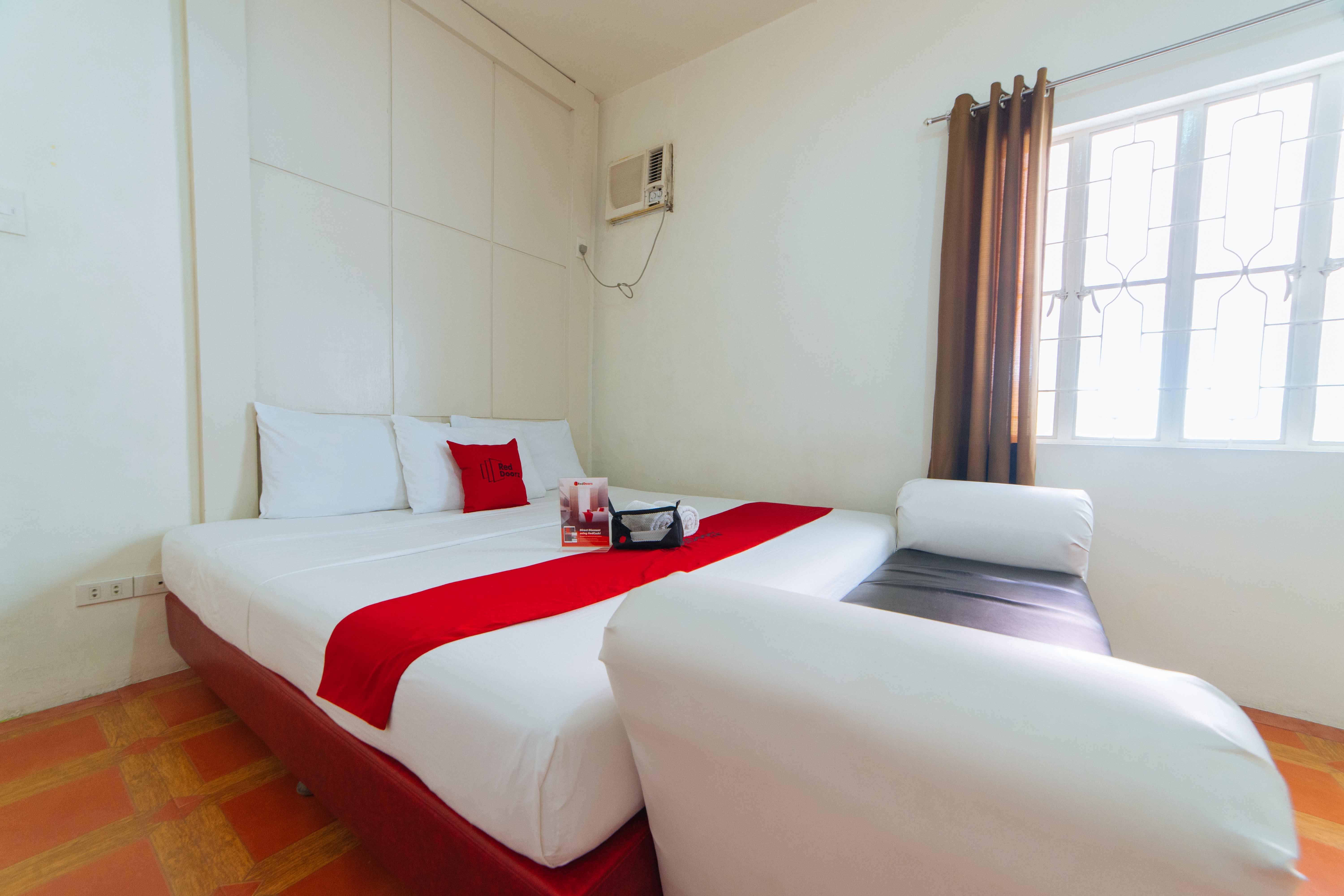 Reddoorz Near Walking Street Angeles City Luaran gambar
