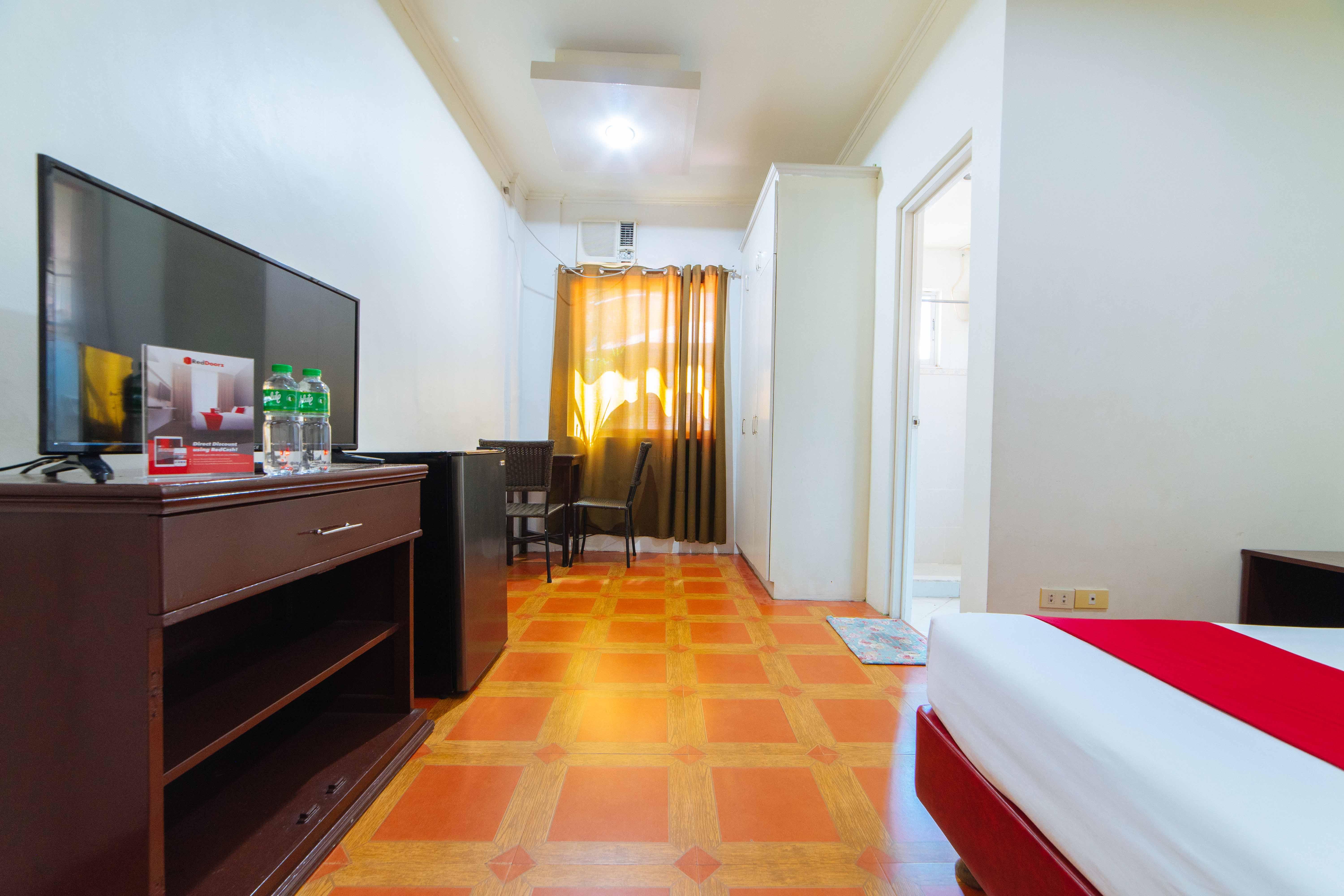 Reddoorz Near Walking Street Angeles City Luaran gambar