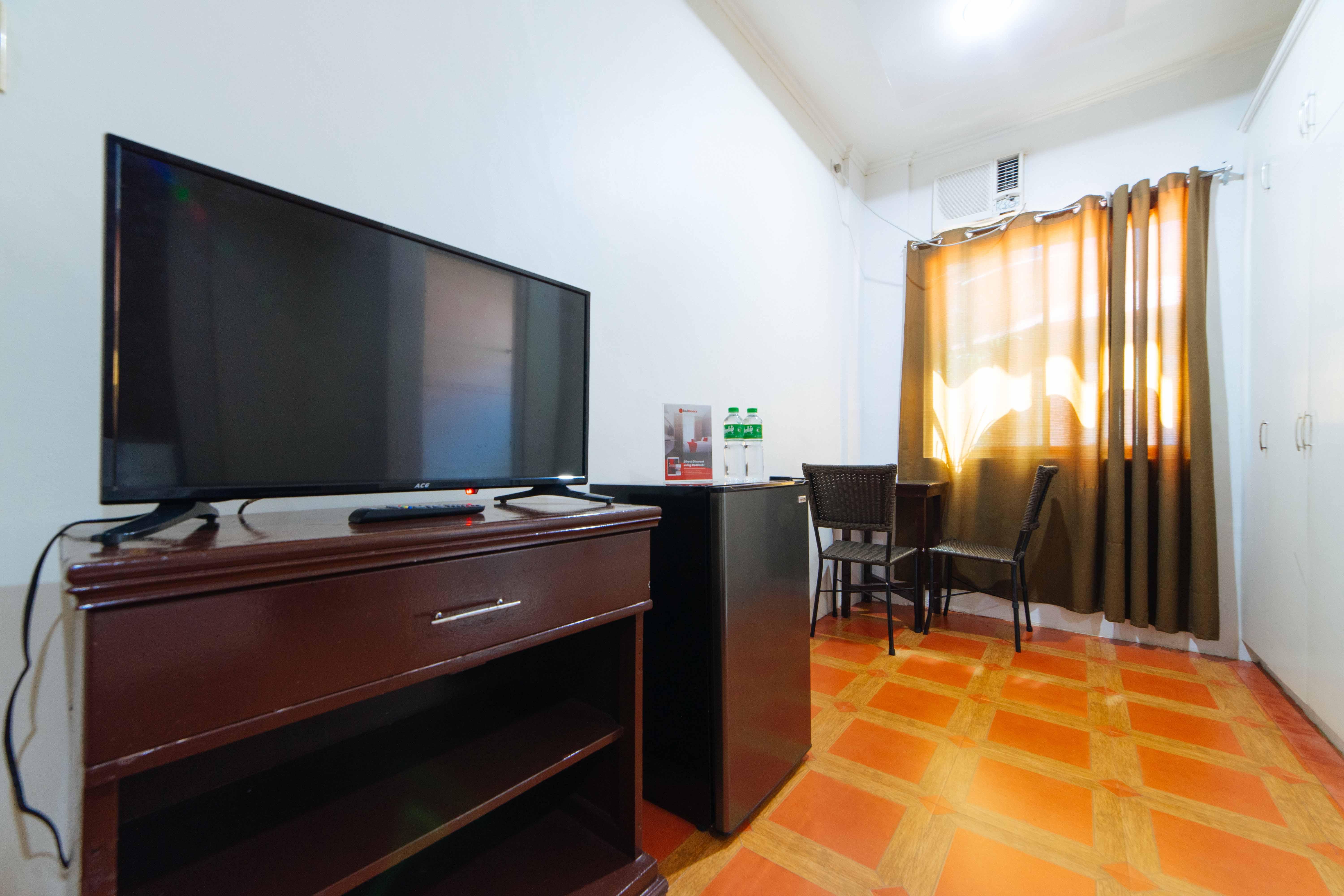 Reddoorz Near Walking Street Angeles City Luaran gambar
