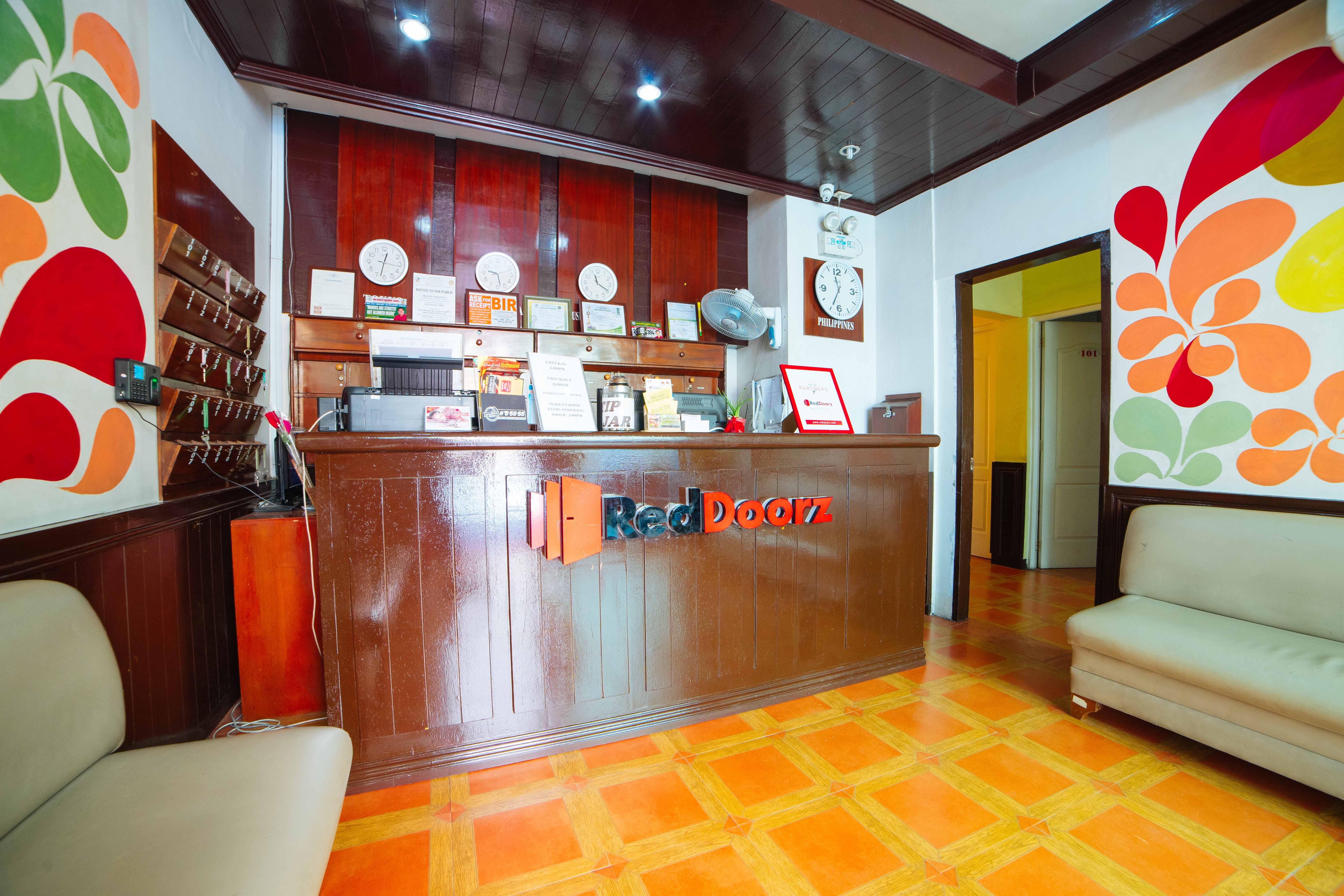 Reddoorz Near Walking Street Angeles City Luaran gambar